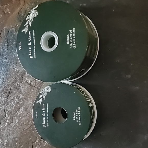 Christmas Ribbons set of two. Size: OS - Picture 4 of 7